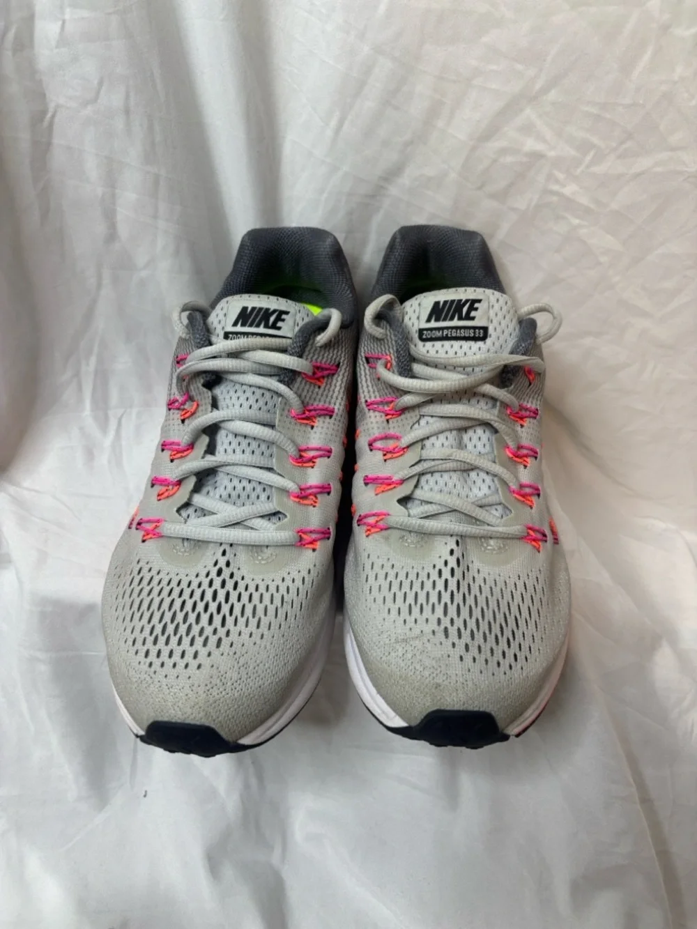 Nike Women’s Zoom Pegasus 33 - Picture 3 of 10
